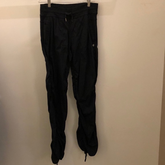 lululemon athletica Pants - Lululemon black unlined studio pant, sz 6, 71197 lululemon athletica Pants - Lululemon black unlined studio pant, sz 6, 71197